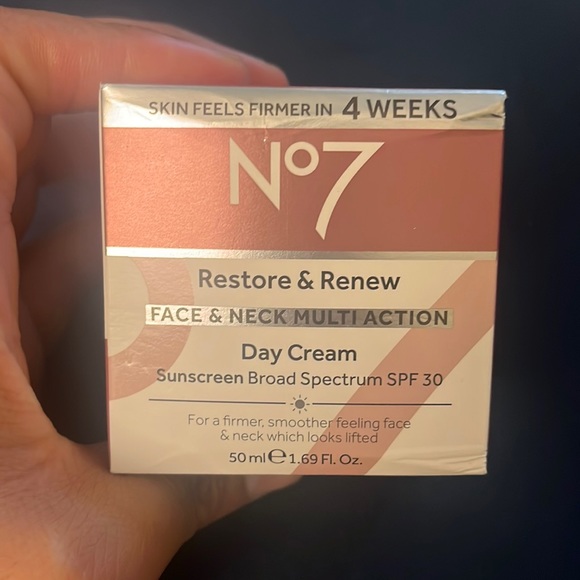 No 7 Restore and Renew Face & Neck Multi Action Day Cream SPF 30 - Picture 1 of 4